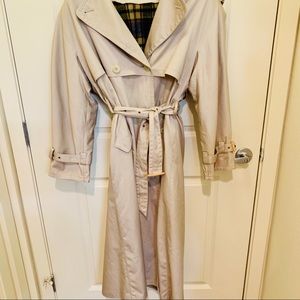 DEAL Cloud Nine Trench Coat SZ 10 US
